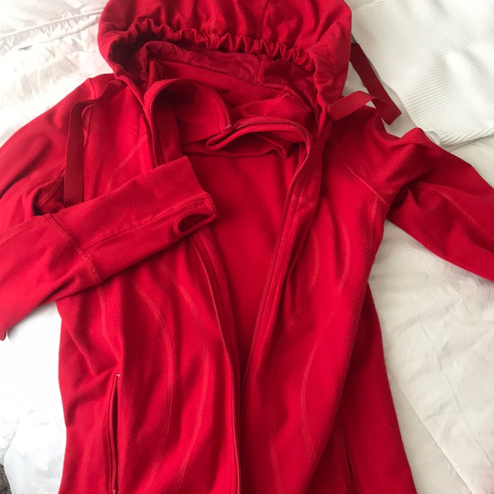 Lululemon Jacket with hood sz 6